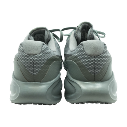 Revolution 8 Low-Top Athletic Shoes