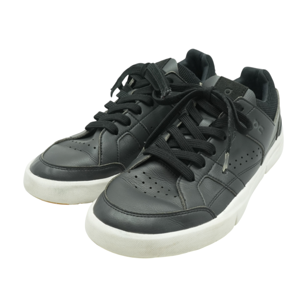 The Roger Low-Top Athletic Shoes