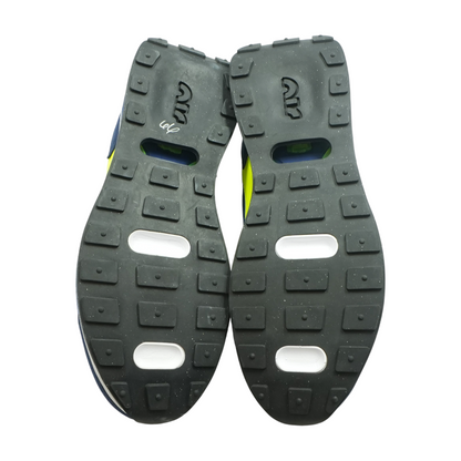 Air Max Pre-Day Low-Top Athletic Shoes