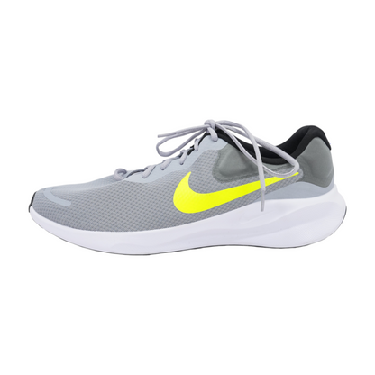 Revolution 8 Low-Top Athletic Shoes
