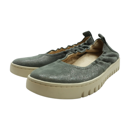 Gray Flats