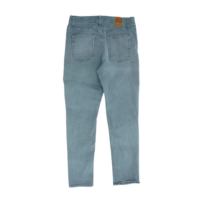 Athletic Jeans