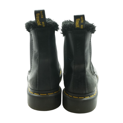 Black Boots