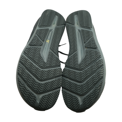 Solstice XT 3 Low-Top Athletic Shoes
