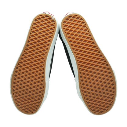 Black Low-Top Athletic Shoes