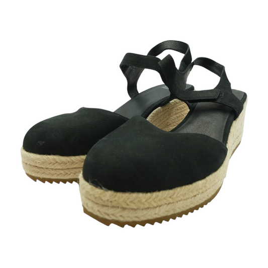 Black Wedged Sandals