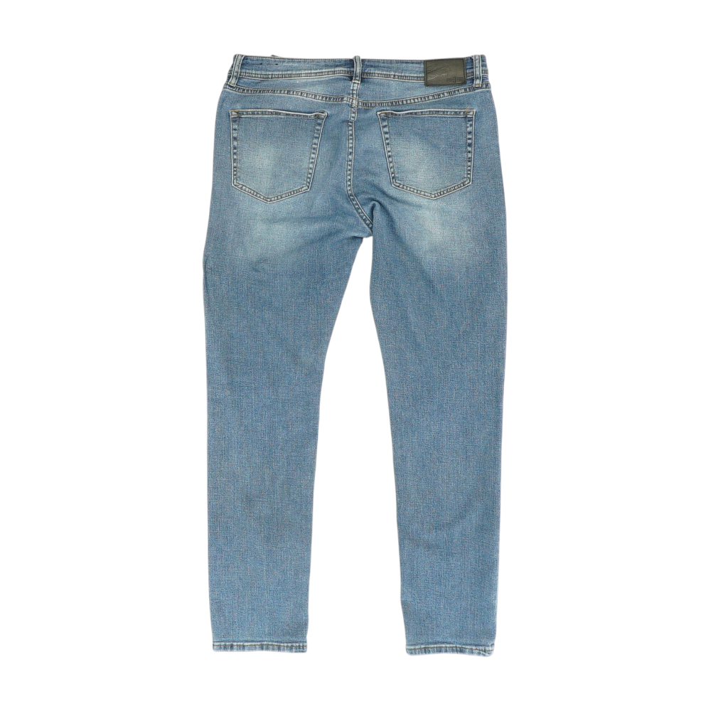 Straight Jeans