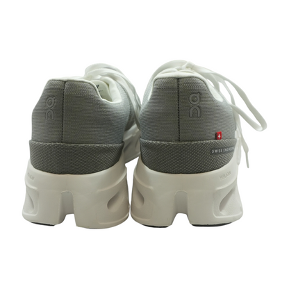 Cloudeclipse Low-Top Athletic Shoes