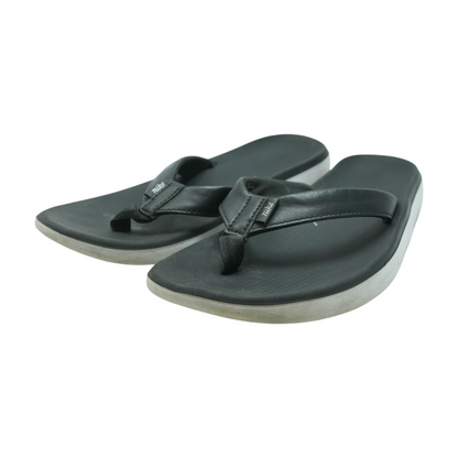 Black Flip-Flop Sandals