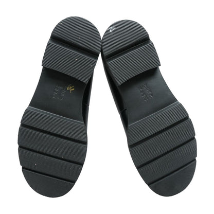 Black Flats