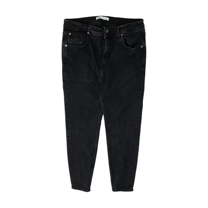 Black Regular Jeans