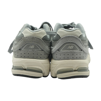 2002R Gray Athletic Shoes