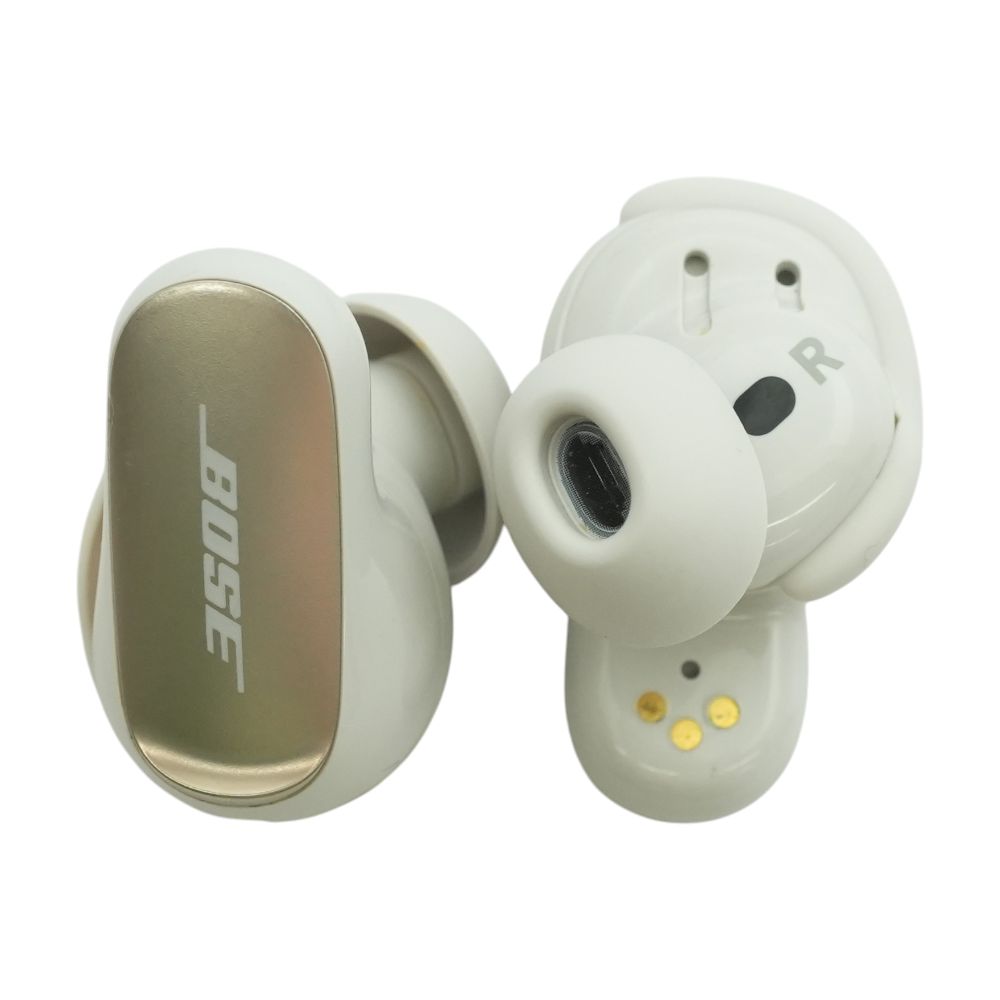 White Smoke QuietComfort Ultra Wireless Noise Cancelling Earbuds