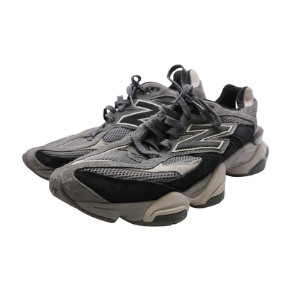 9060 Low-Top Athletic Shoes