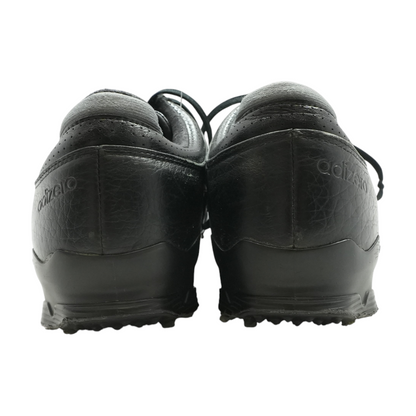 Black Low-Top Athletic Shoes
