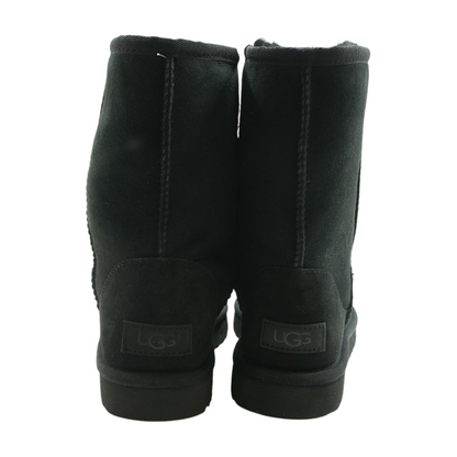 Black Boots