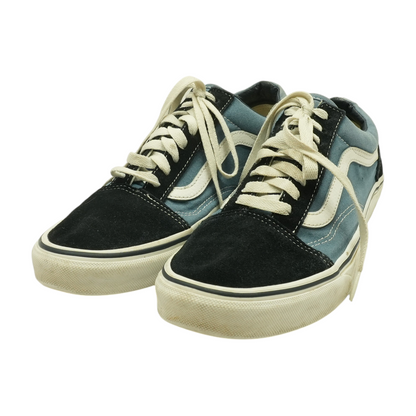Blue Low-Top Athletic Shoes