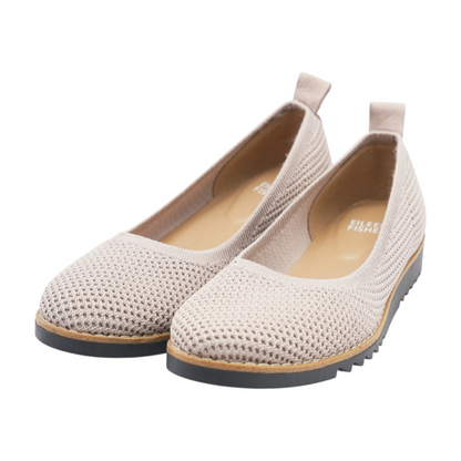 Eileen Fisher Beige Flats – Image 2