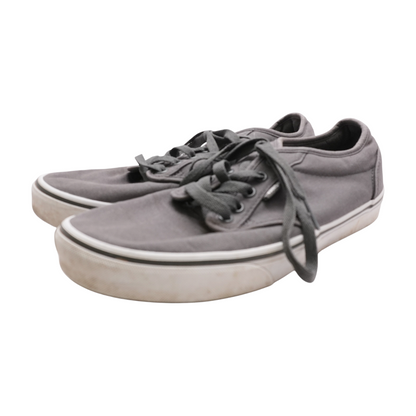 Gray Low-Top Athletic Shoes