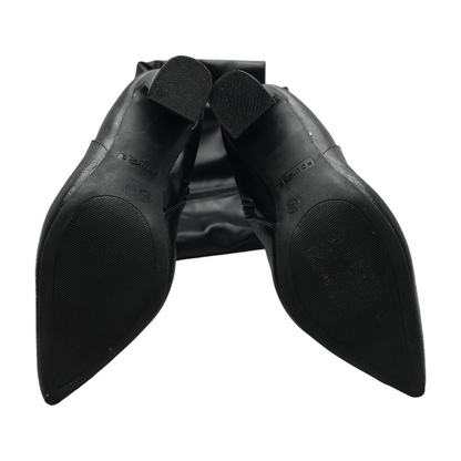 Black Boots