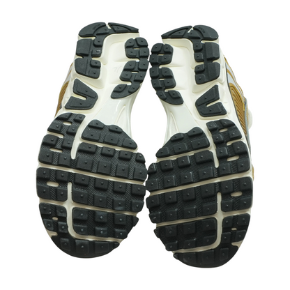 Zoom Vomero 5 Athletic Shoes