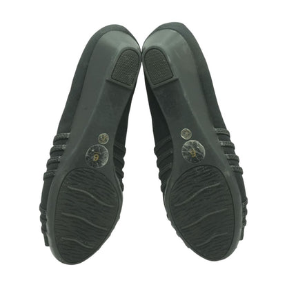 Black Wedged Sandals