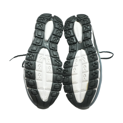 Gray Low-Top Athletic Shoes