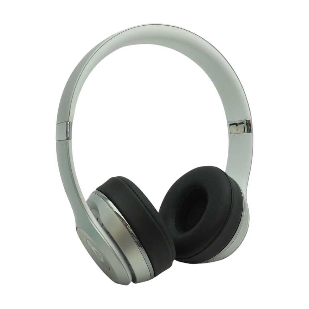 Silver Solo 3 Wireless Headphones With Black Earpads