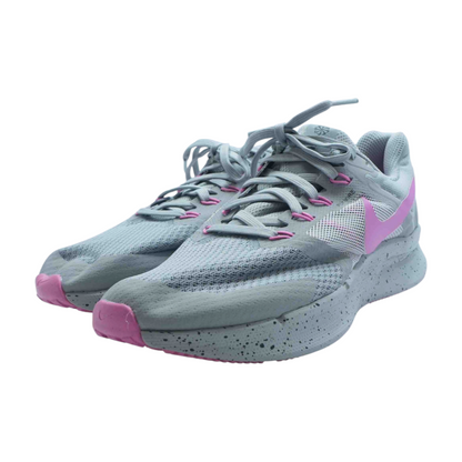 Run Swift 3 Low-Top Athletic Shoes