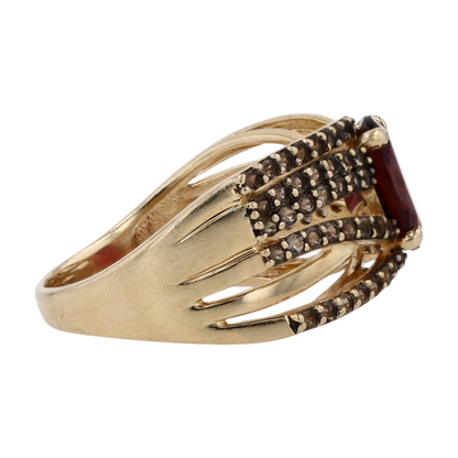 14K Yellow Gold Garnet Fashion Ring