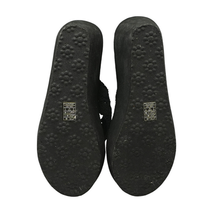 Black Wedged Sandals