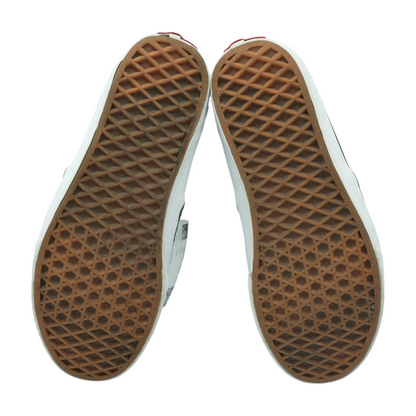 Low-Top Athletic Shoes