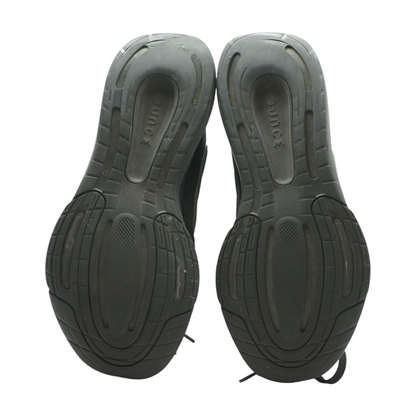 Ultrabounce Low-Top Athletic Shoes