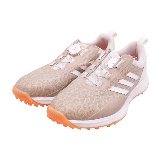 Beige Golf Shoe
