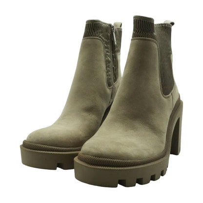 Beige Winter Boots