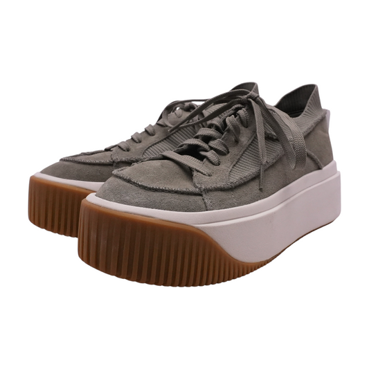 Club II Low-Top Athletic Shoes