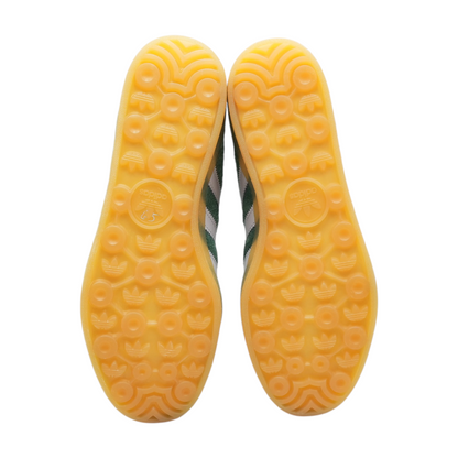 Gazelle Low-Top Athletic Shoes