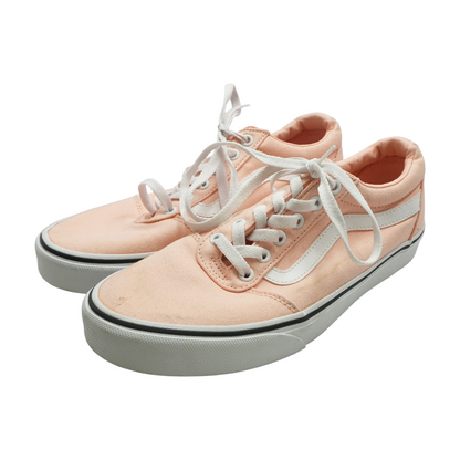 Coral Low-Top Athletic Shoes