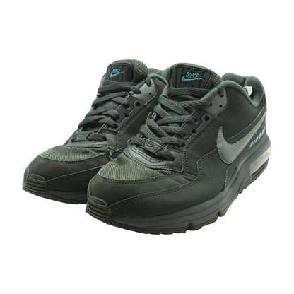 Black Low Top Athletic Shoes