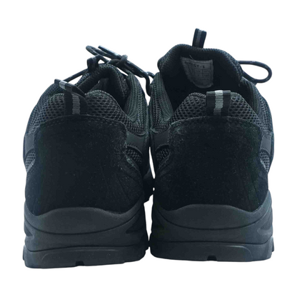 Black Low-Top Athletic Shoes