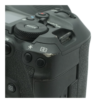 EOS R5 Mark II Mirrorless Camera with RF 24-105mm F4-7.1 IS STM Standard Zoom Lens