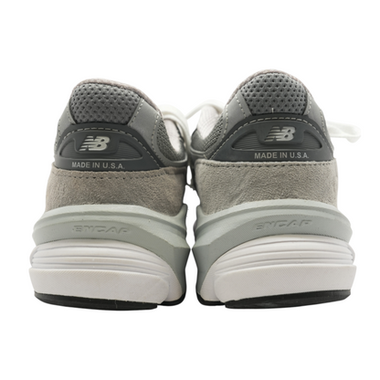990v6 Low-Top Athletic Shoes