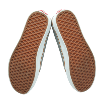 Classic Low-Top Athletic Shoes