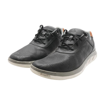 Activate U Throat Black Low Top Athletic Shoes