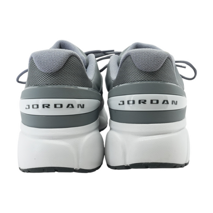 Jordan Trunner Flow Low-Top Athletic Shoes