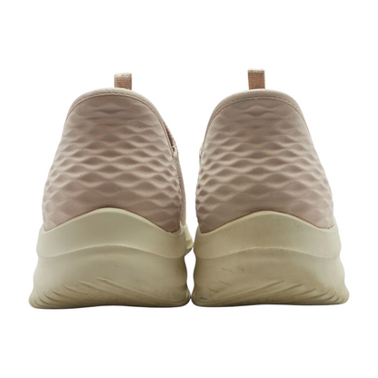 Pink Low-Top Athletic Shoes