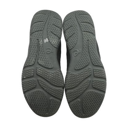 SEBESTRONG2 Low-Top Athletic Shoes