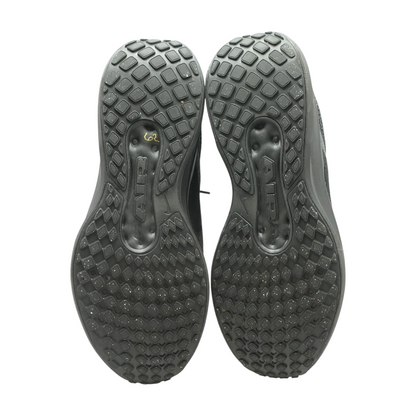 Winflow 11 Low-Top Athletic Shoes