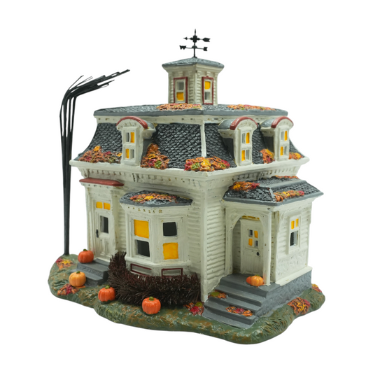Hocus Pocus Village - Max's House in Salem