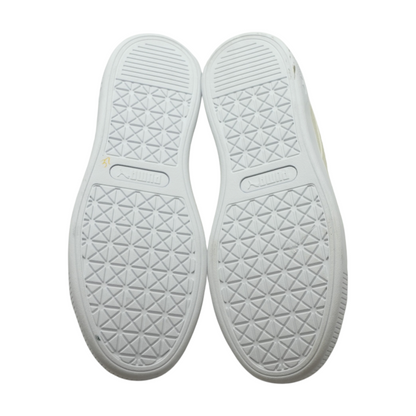 Vicky V3 Low-Top Athletic Shoes